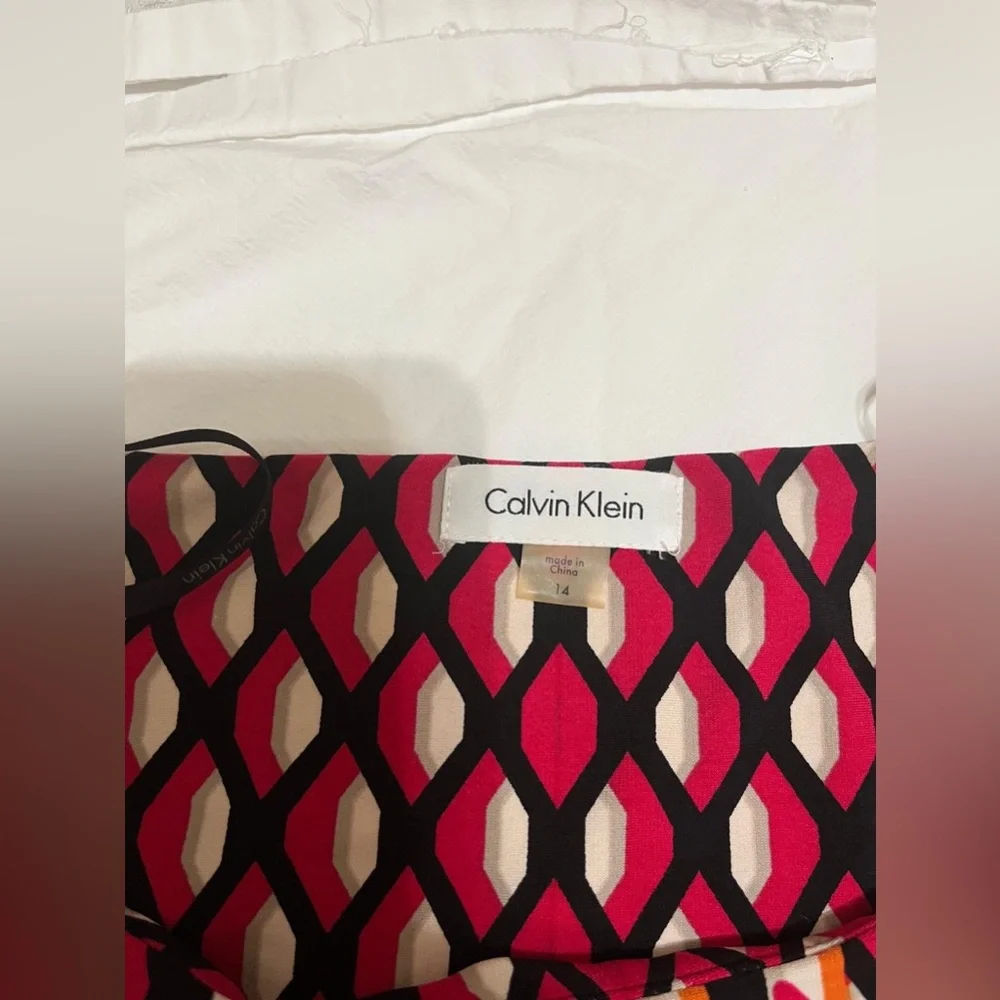 (26) Calvin Klein Geometric Patterned Dress - Red and Orange